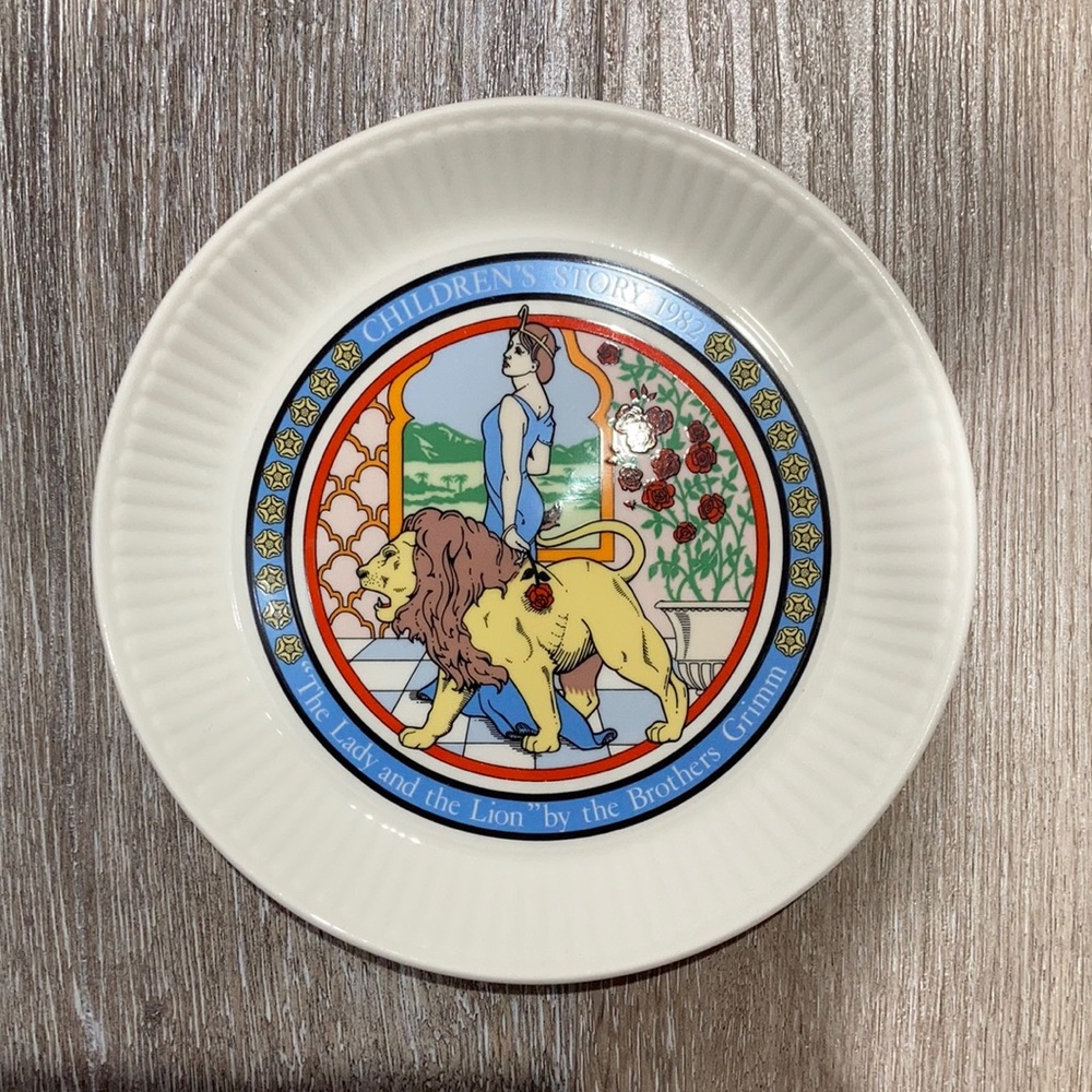 Wedgwood Children’s Story 1982 Collectible Plate
